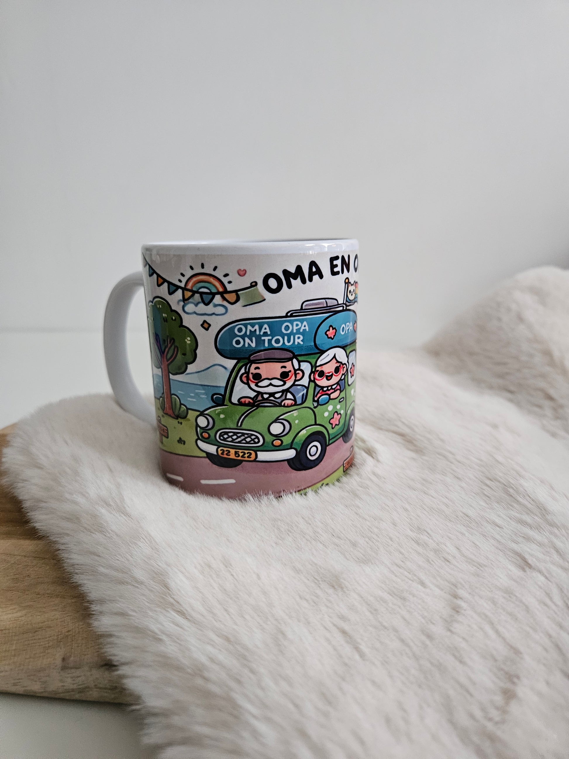 Mok oma en opa on tour