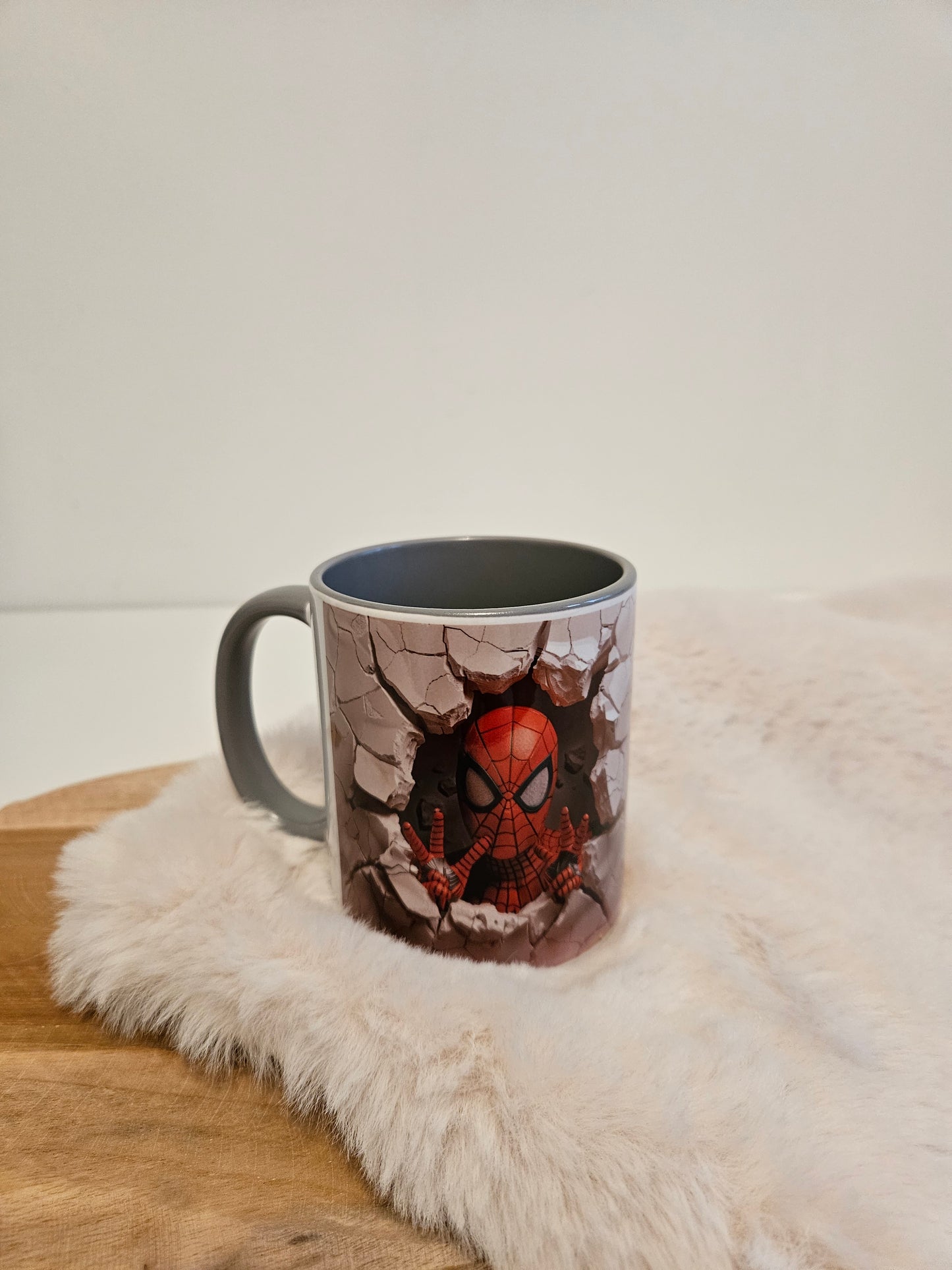 Mok kleur grijs-wit met Spiderman!
